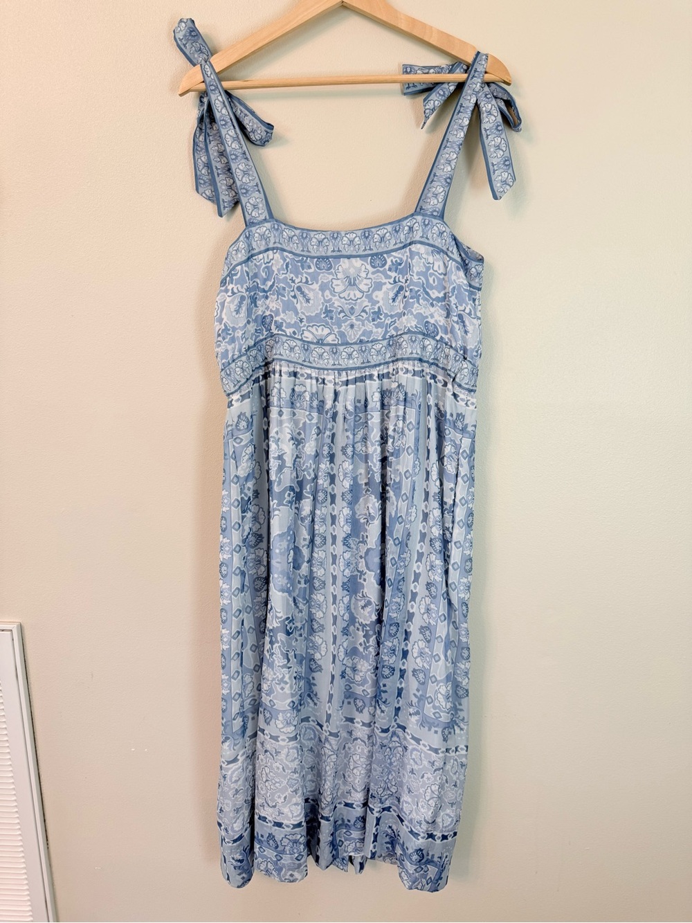 Gretchen Scott Fun in the Sun Maxi Dress Floral Blue Tie Strap M - Picture 5 of 8